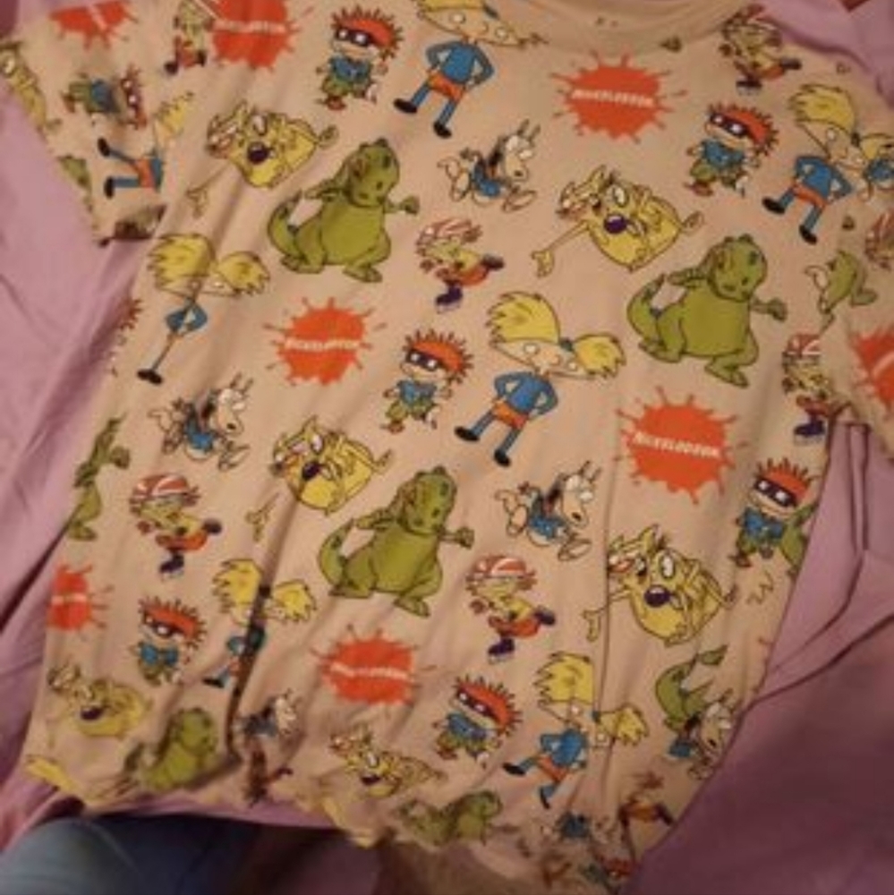 Graphic tee